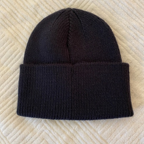 Kari Traa Kyte Beanie Hat OS NWOT Navy - Picture 2 of 2